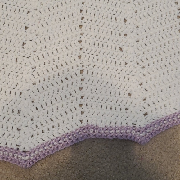 Handmade baby blanket - Picture 2 of 3